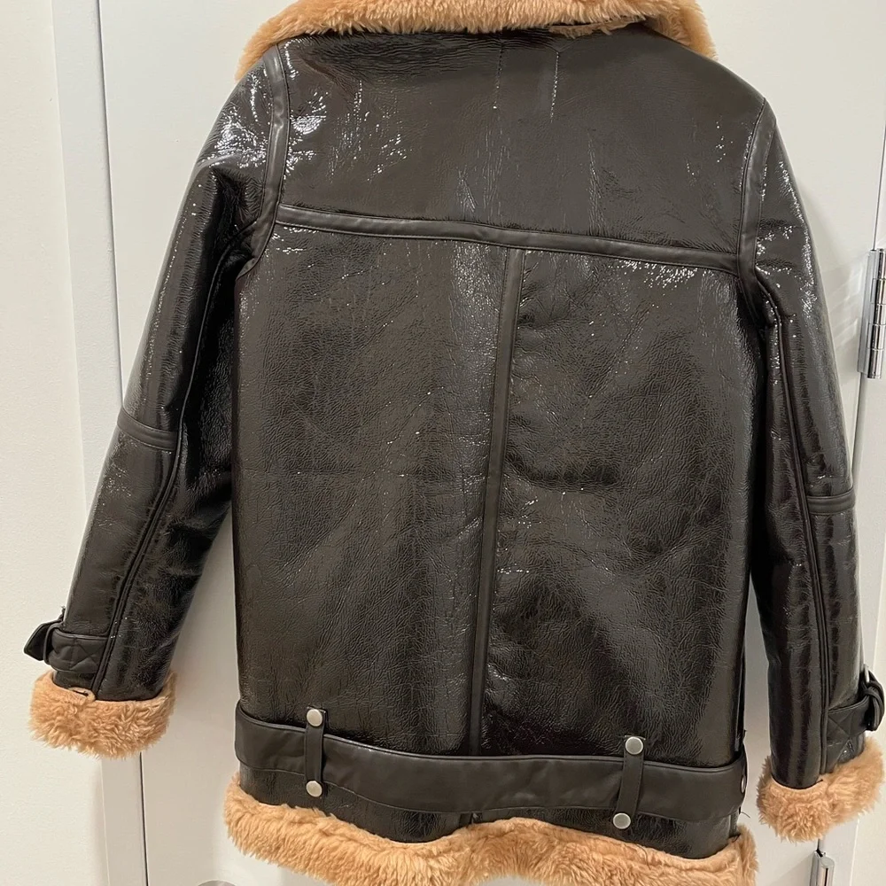 Avec Les Filles Patent Faux Sherpa Oversized Coat - Picture 4 of 12